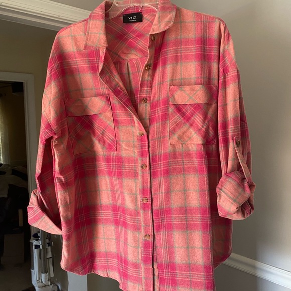 VICI Pink Oversized Plaid Flannel Button Down Shirt - Picture 1 of 3